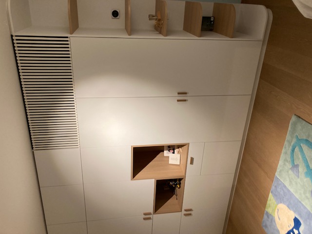 Discreet ingewerkte airco in woonkamer